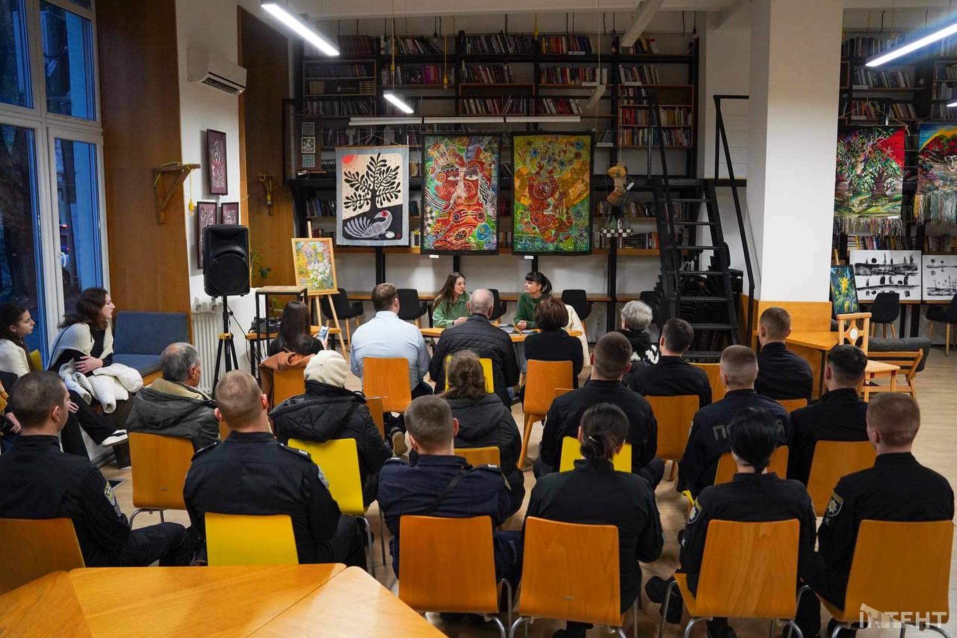 В Одесі презентували другу книгу авторки Інтента Євгенії Генової