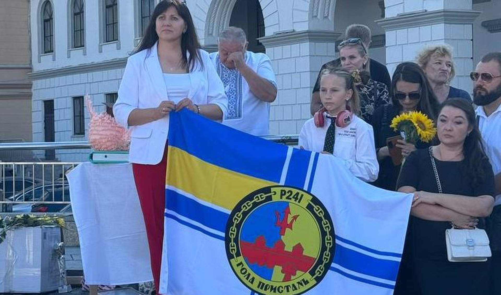 Херсонці у Києві вийшли на акцію аби підтримати жителів, які перебувають в окупації