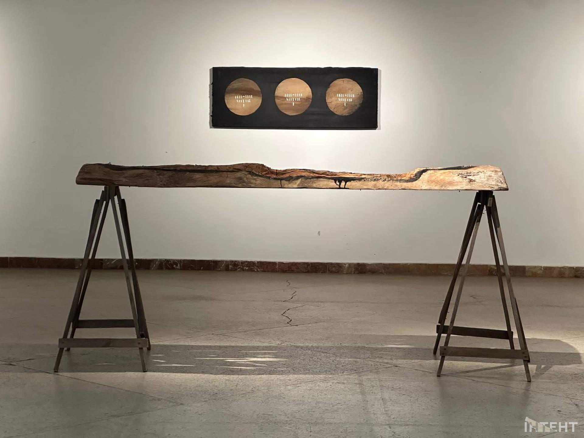 Є й одесити: у Львові стартувала художня виставка на три поверхи