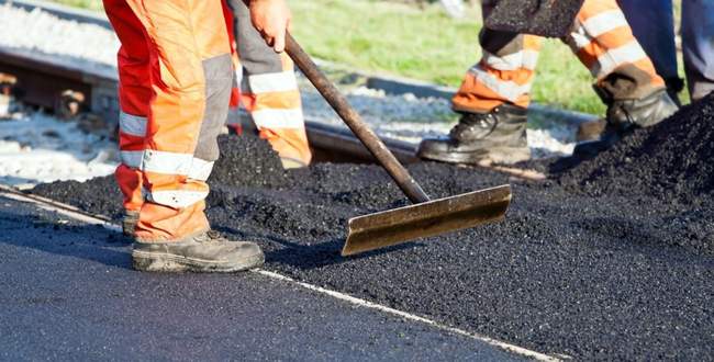Road repairs. PHOTOS: MikVisti