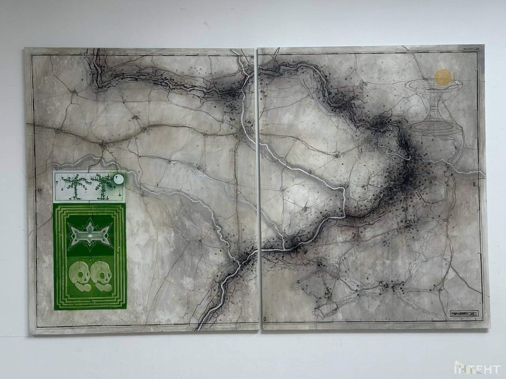 Є й одесити: у Львові стартувала художня виставка на три поверхи