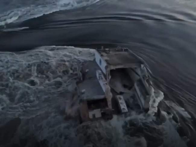 Зруйнована дамба. Фото: Скріншот з відео Херсонської ОВА