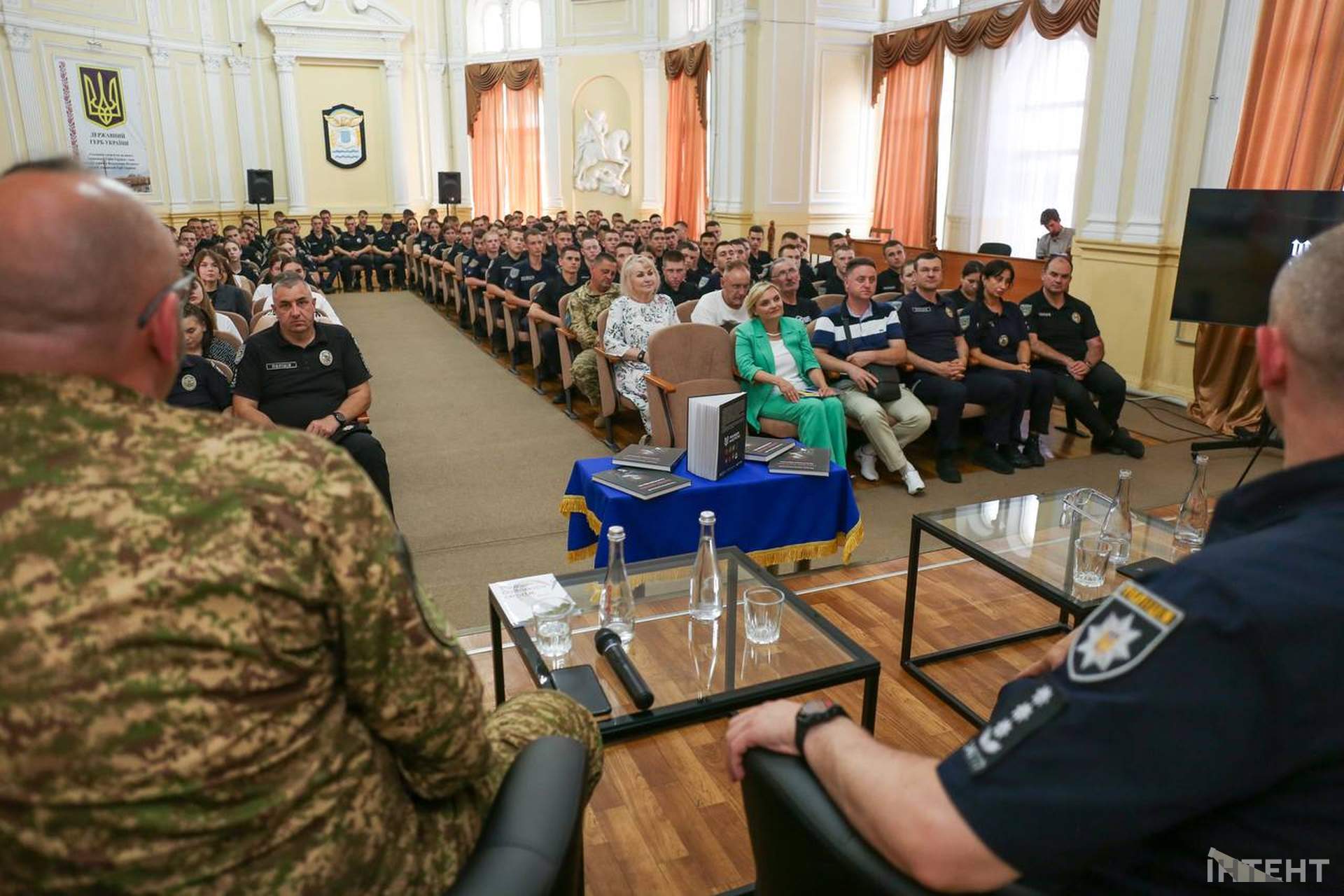 В Одесі презентували воєнно-історичний роман про бійця нацгвардії