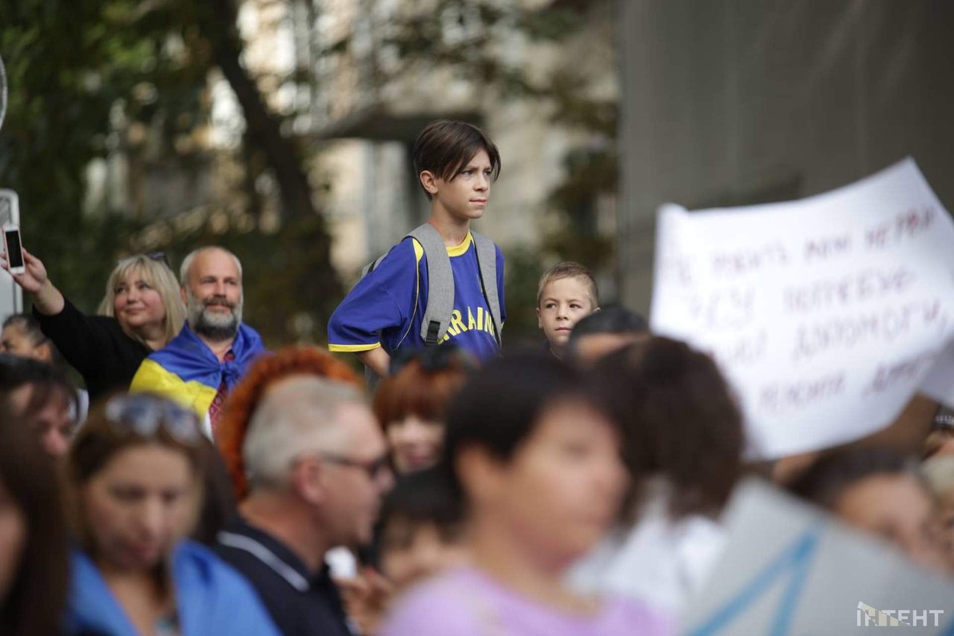 "В першу чергу - ЗСУ": в Одесі вже майже два тижні протестують проти несвоєчасних тендерів