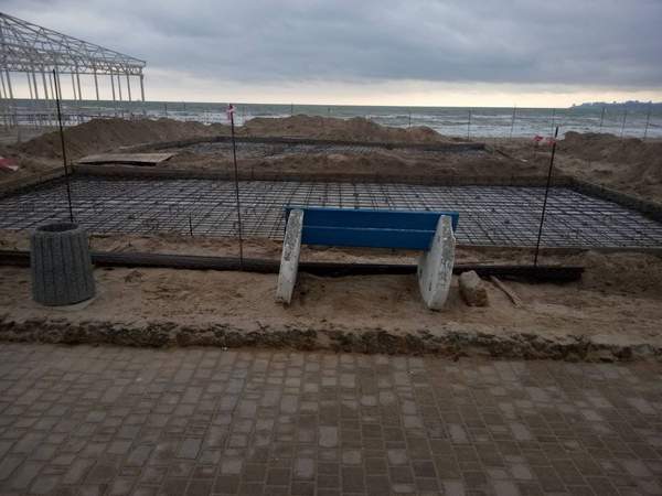 Пляж «Лузанівки» для осіб з інвалідністю обіцяють відремонтувати до весни 2022 року