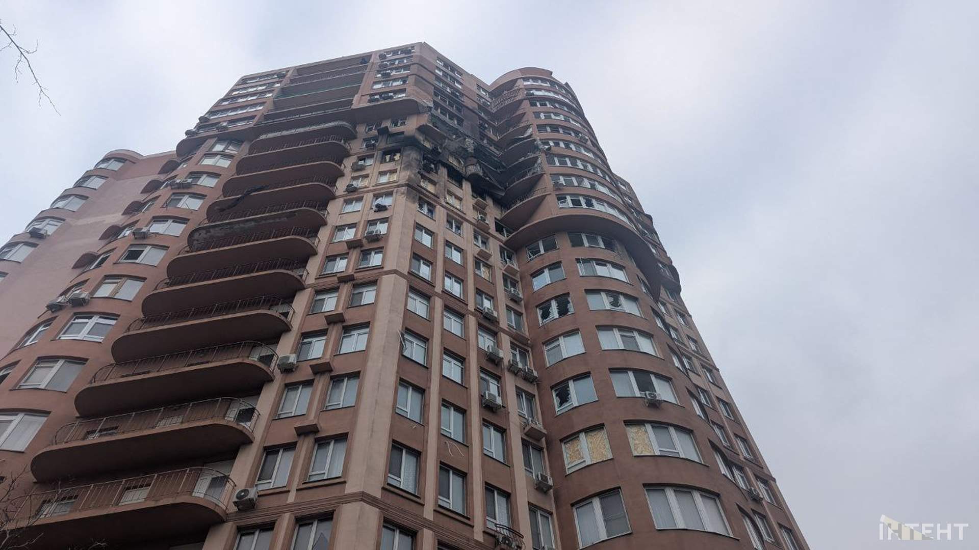 Дрони вдарили по житлових кварталах Одеси: пошкоджено 14 будинків