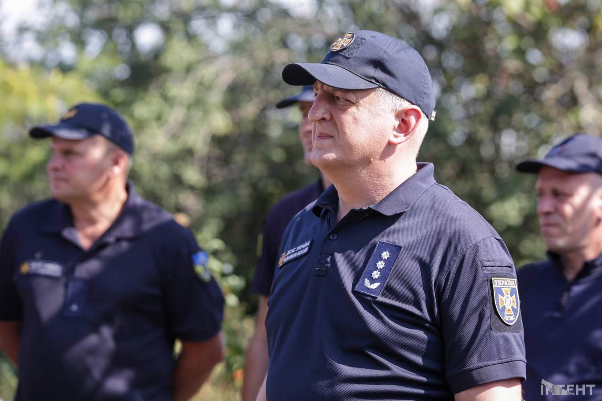 Рятувальники Одещини замінили таблички на вулиці, названій на честь загиблого колеги