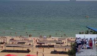 Rescuers start searching for a boy who disappeared during a storm on the beach in Chornomorsk
