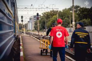 Залізничне сполучення між Херсоном та Миколаєвом тимчасово припинено