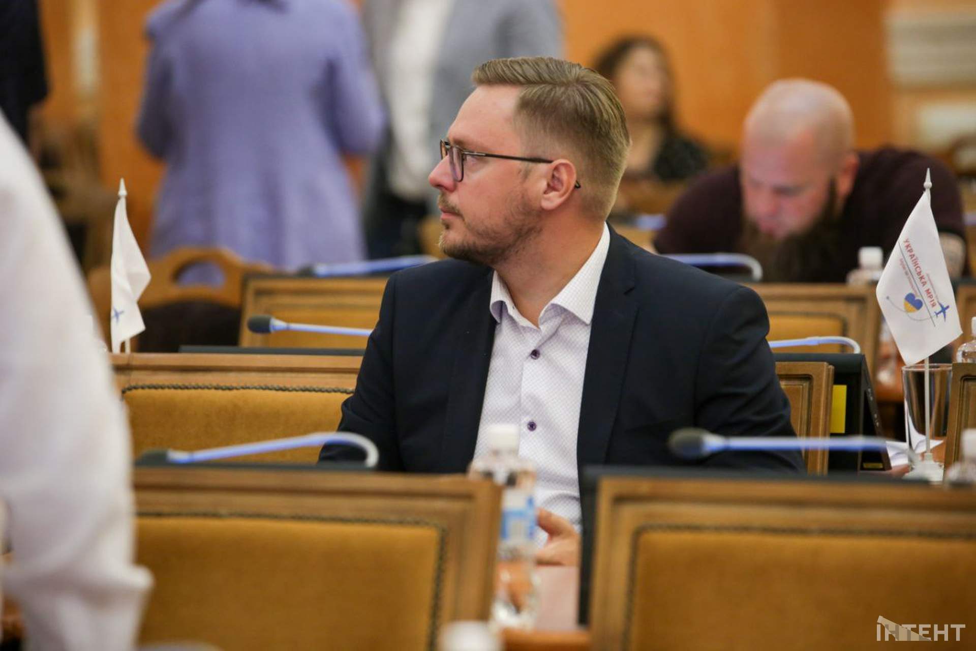 Обличчя та емоції: сесія Одеської міської ради в об'єктиві Інтента