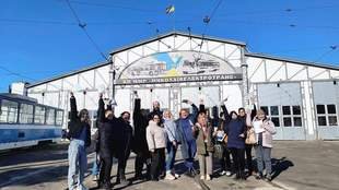 У Миколаєві випустили нових водіїв трамваїв: хто вони та як їх навчали