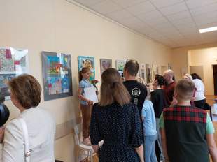 У Литві відкрилася виставка дитячих малюнків "Вільний Херсон"