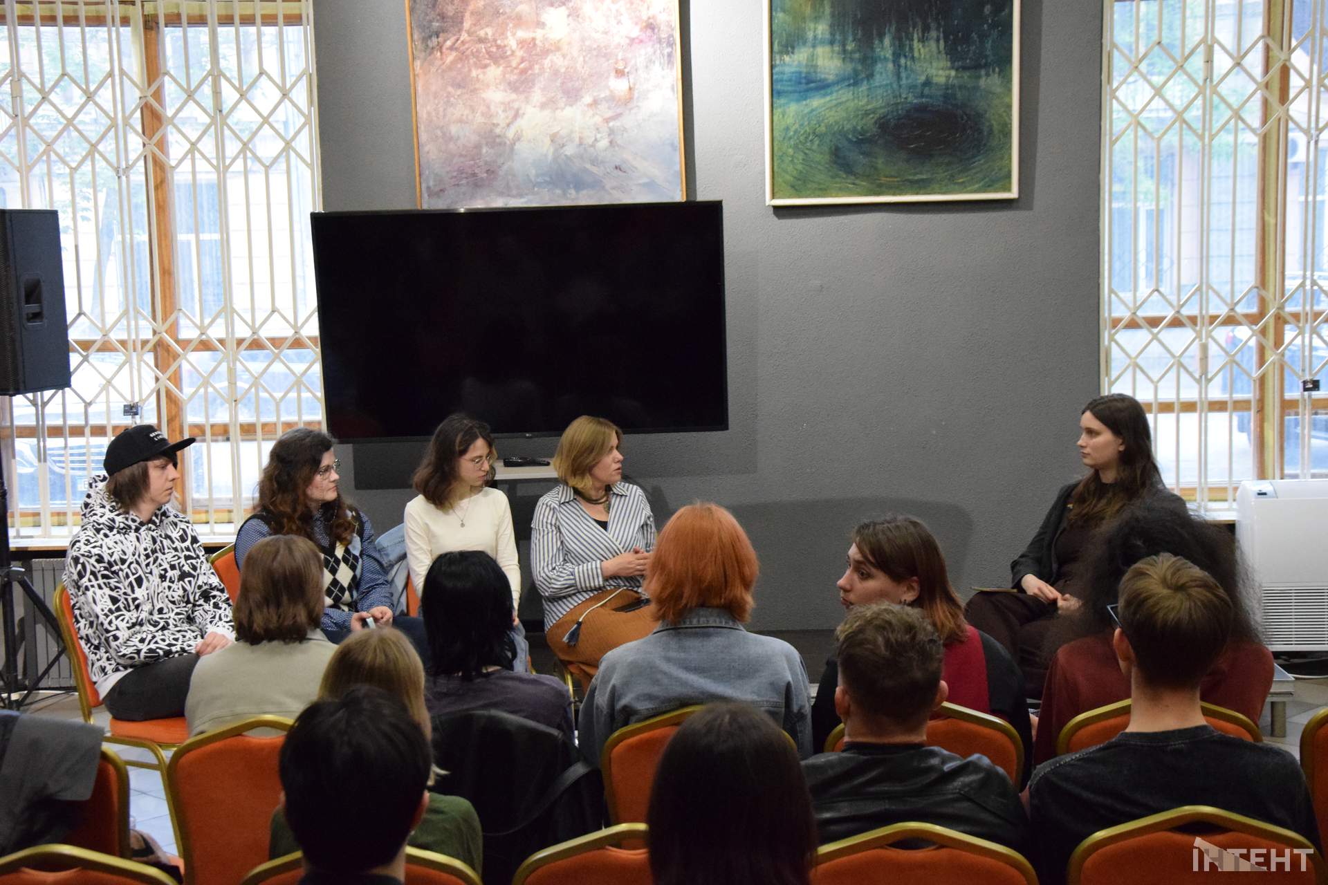В Одесі говорили про репрезентацію квірів та жінок на сторінках сучасних українських книжок
