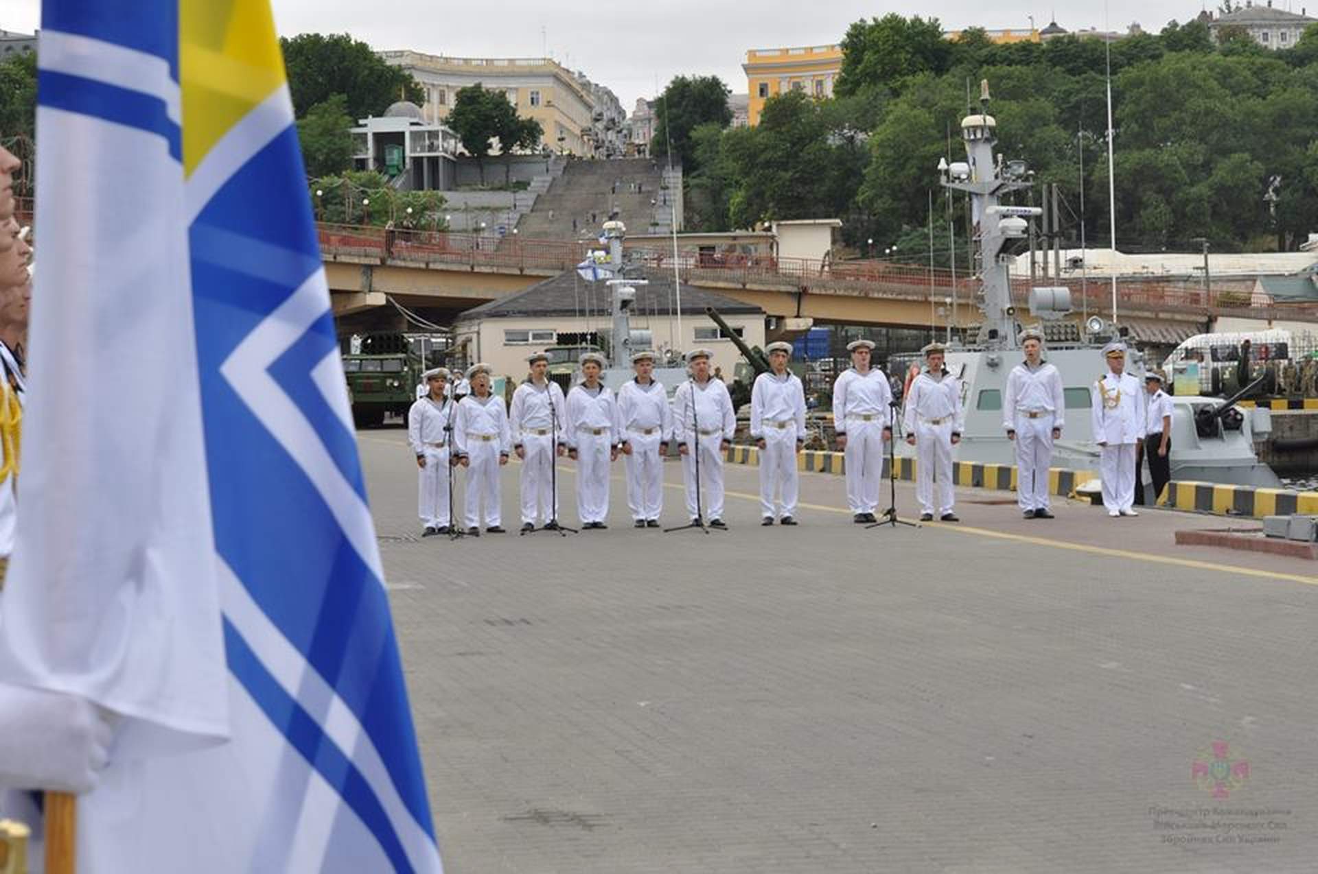 В честь Дня Военно-Морских Сил Украины в Одессе военный флот пополнился малыми бронированными артиллерийскими катерами