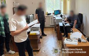 В Києві підприємцям та посадовцям повідомили підозри у привласненні грошей за укриття на Одещині