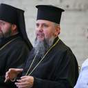 № 1 галерея "Коли нас багато, ми можемо творити чудеса": Митрополит Епіфаній зустрівся з волонтерами
