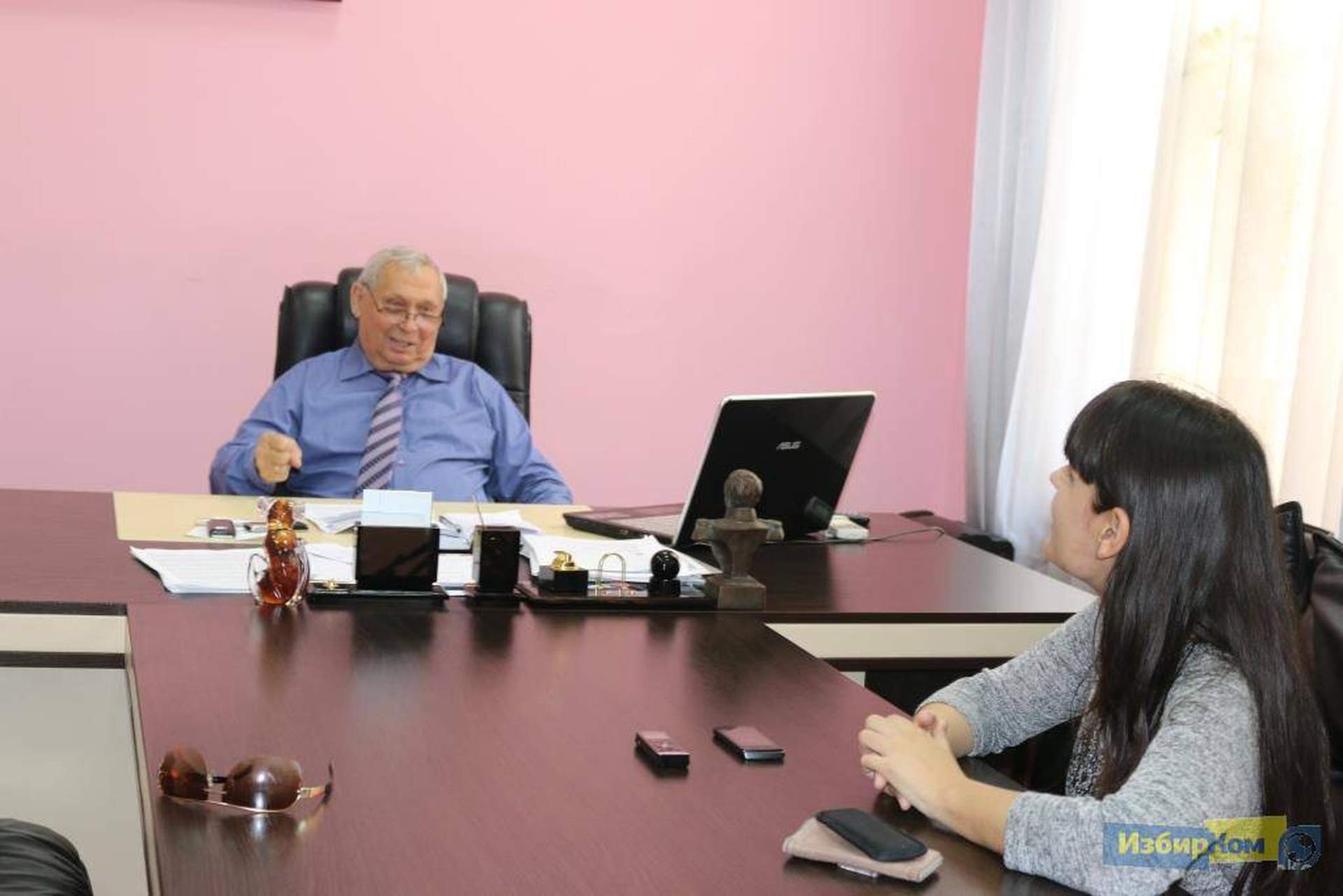 Кабинет почетного президента Одесского порта Николая Павлюка