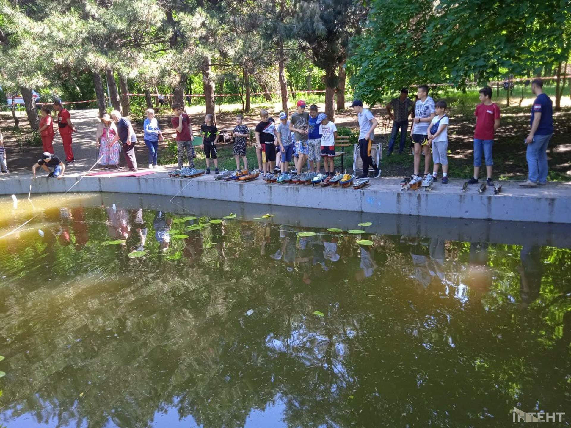 Судномоделісти змагались в одеському парку Перемоги