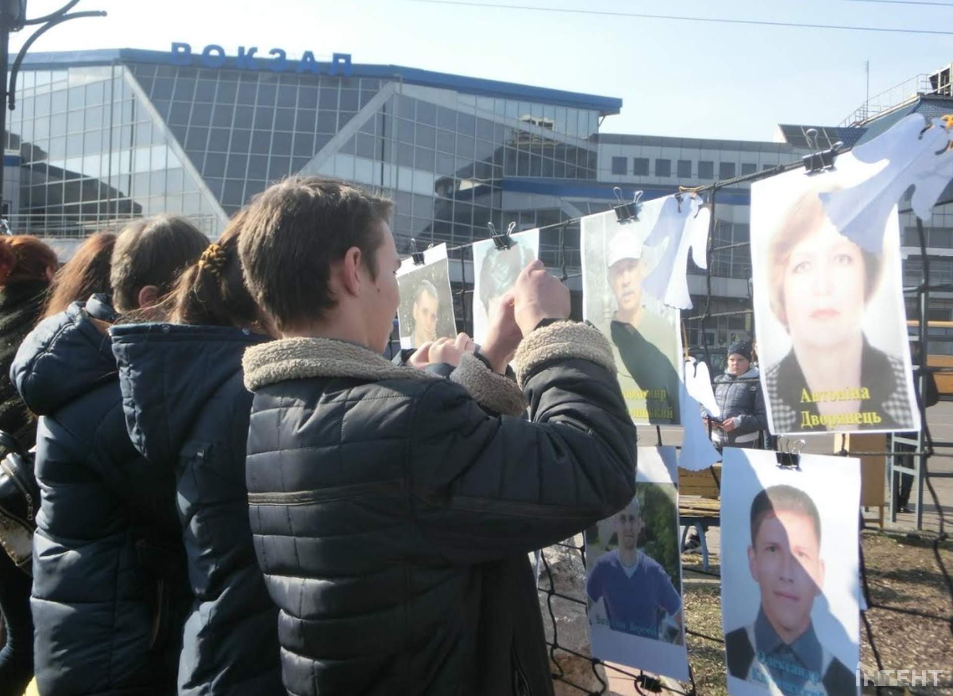 В Роздільній відбувся мітинг-реквієм пам’яті Героїв Небесної Сотні