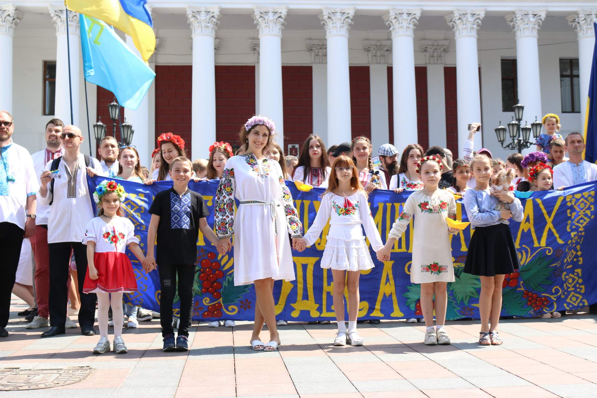 Мегамарш у вишиванках 2019