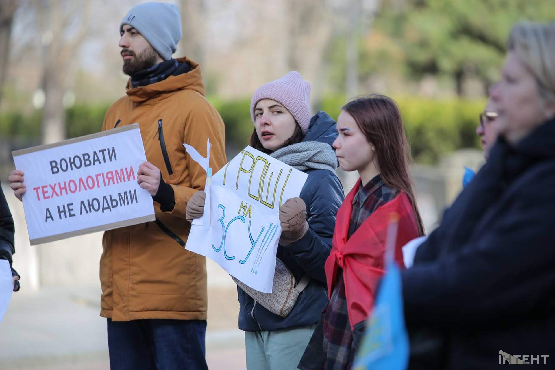 У другу річницю вторгнення одесити вийшли на 26 щосуботню акцію перед мерією