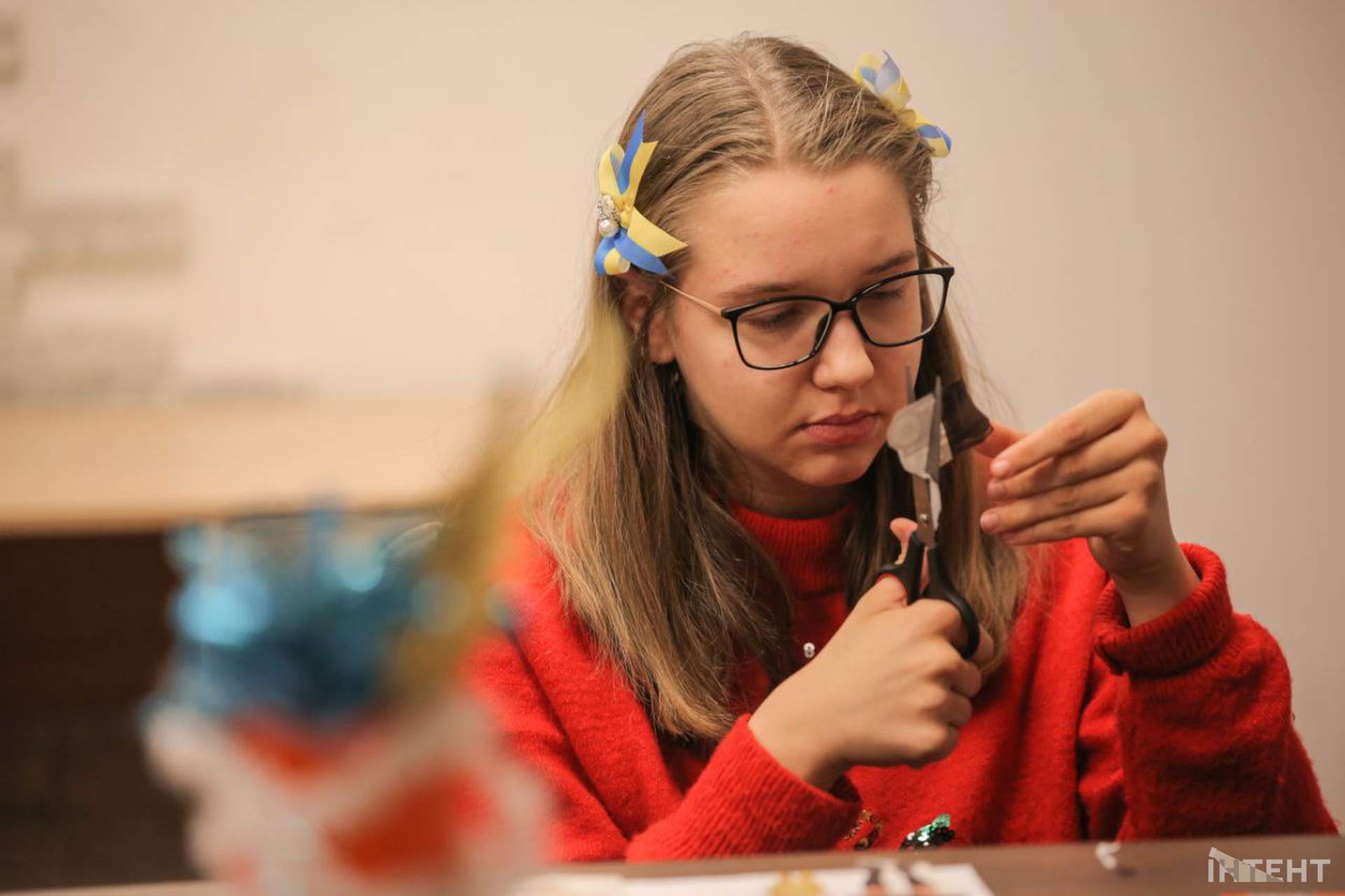 Діти з Нової Каховки та Херсону майстрували новорічні прикраси в Одесі