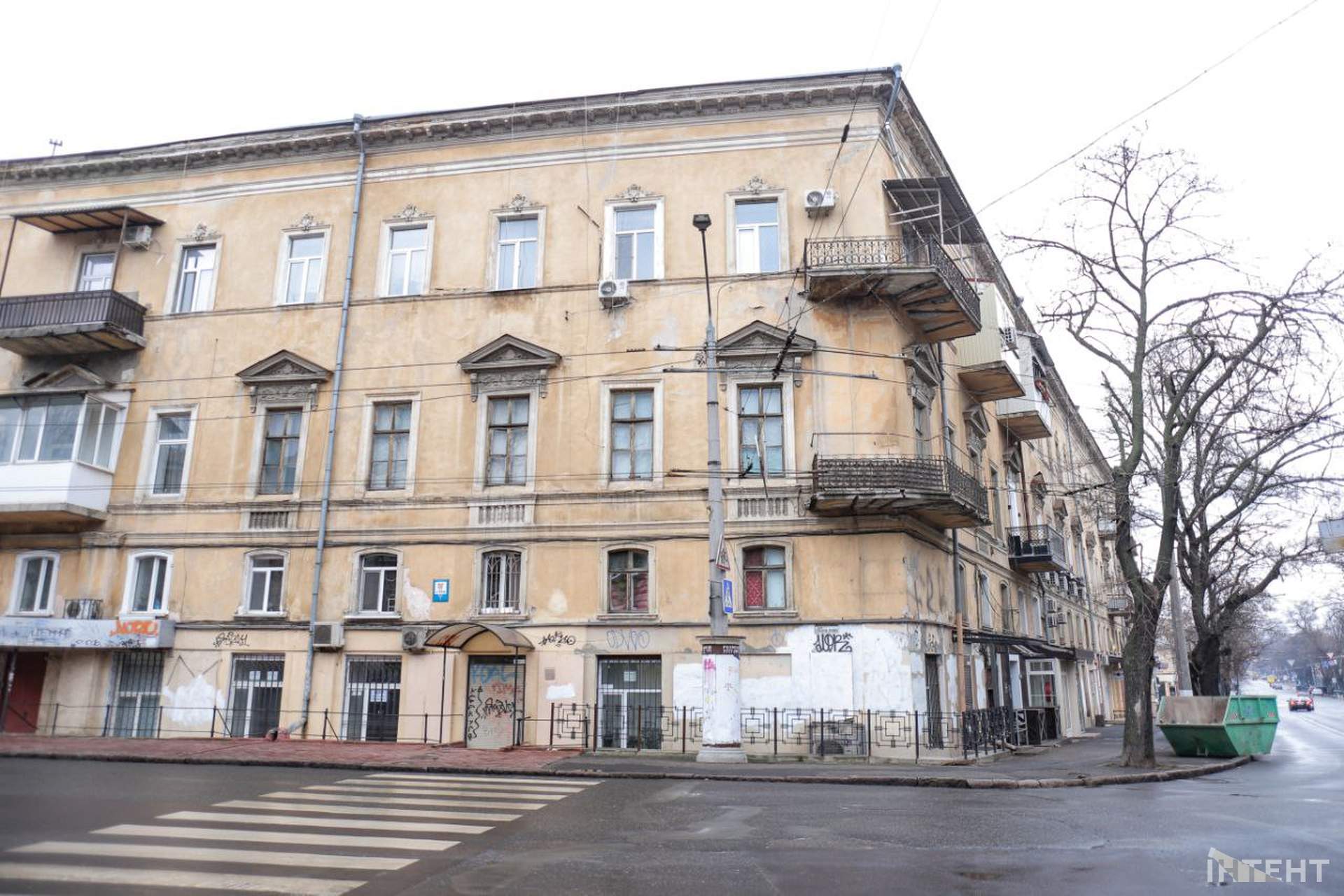 В будинку-пам'ятці  у центрі Одеси обвалилася стеля