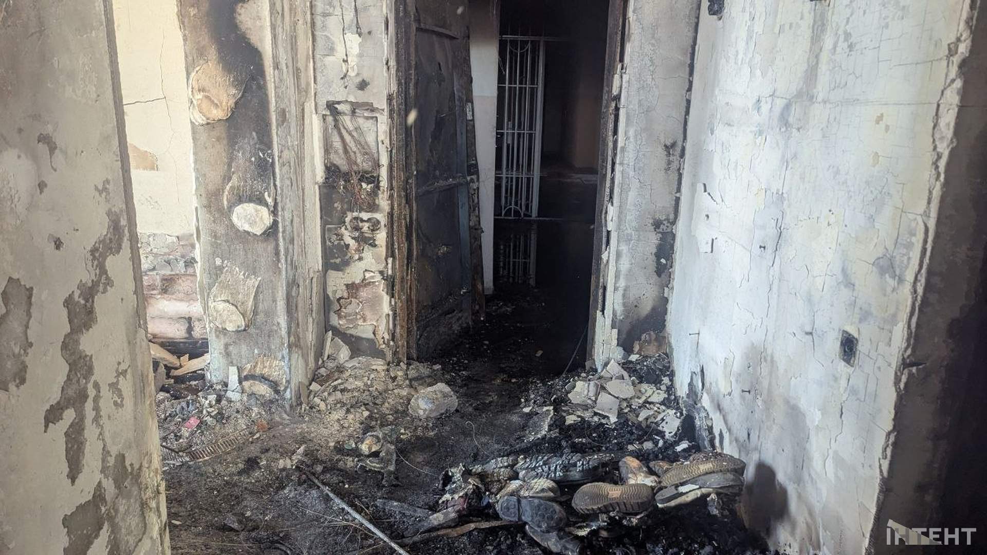 Ударні дрони ворога поцілили у багатоповерхівки в Одесі та порт в Ізмаїлі