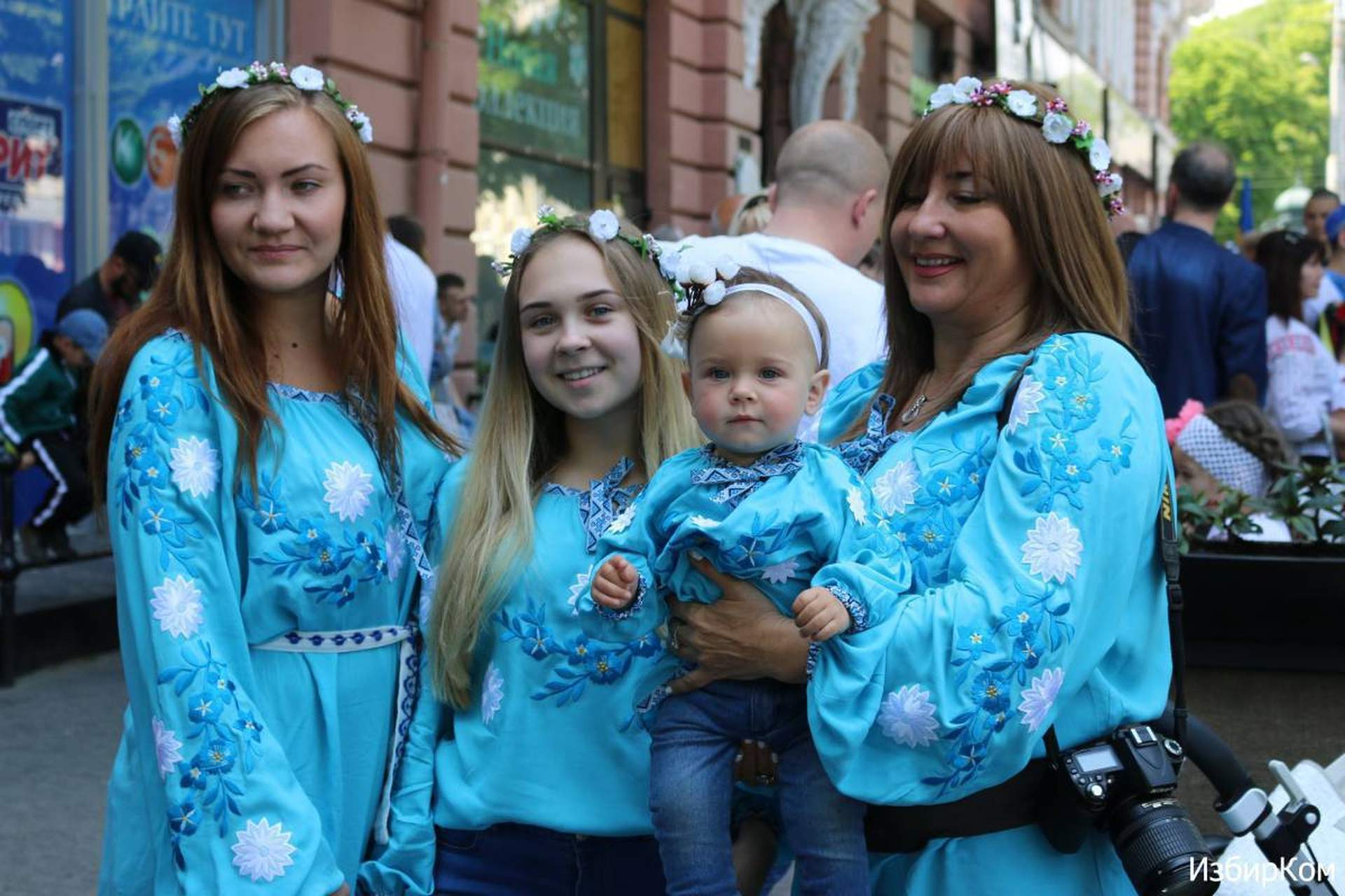 В Одессе состоялся VIII Мегамарш в вышиванках