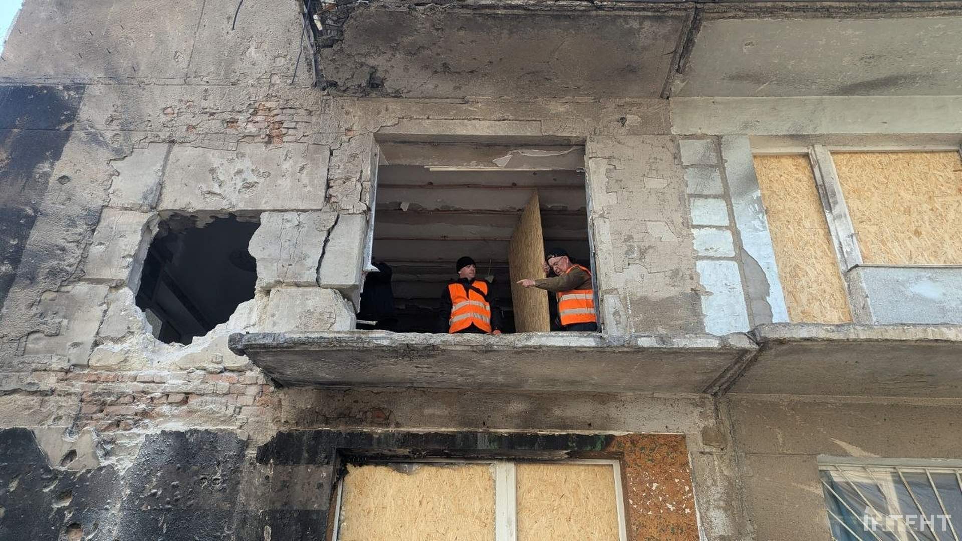 В Одесі через російську атаку горіла п'ятиповерхівка