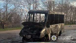 Війська агресора атакували дронами дитячий садок та маршрутку у Херсоні