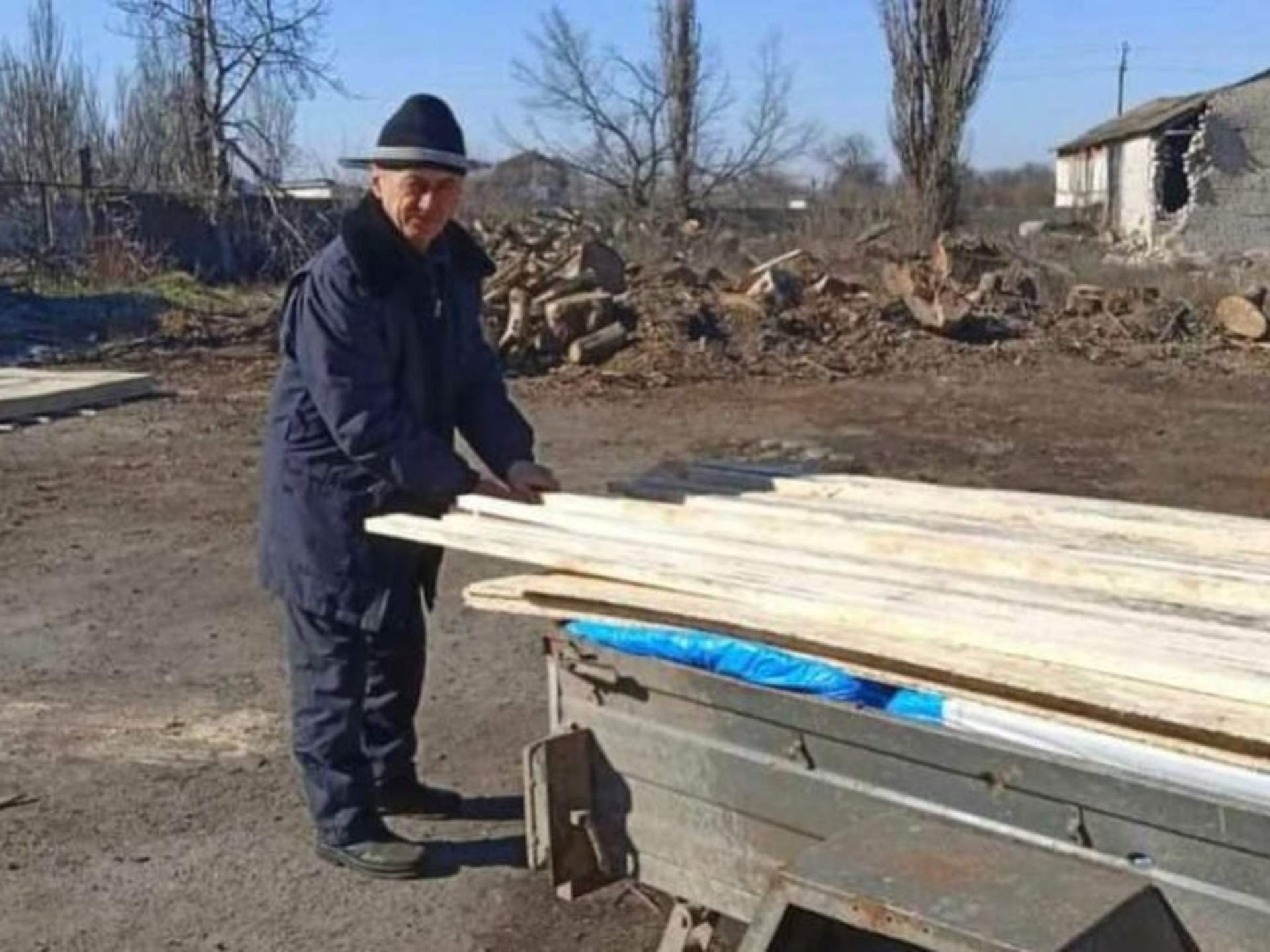 Херсонщина отримала вантаж з будматеріалами та обігрівачами