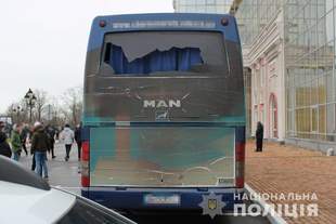 Поліція розслідує напад фанатів "Чорноморця" на автобус клубу як хуліганство