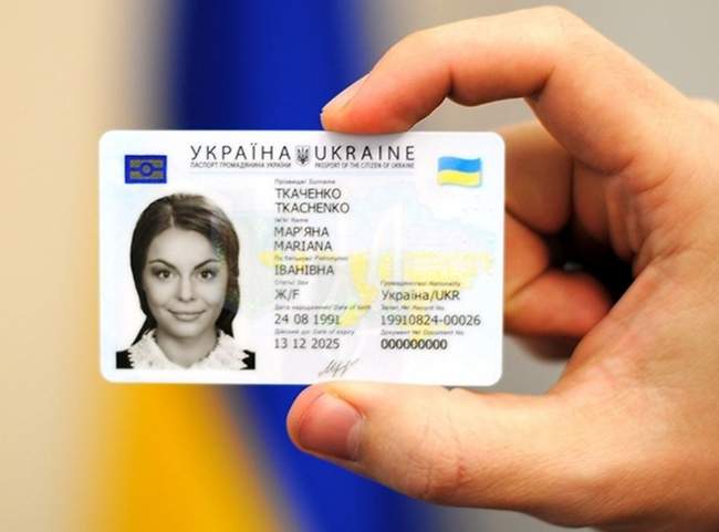 Одеський ЦНАП знову приймає документи на оформлення біометричних паспортів