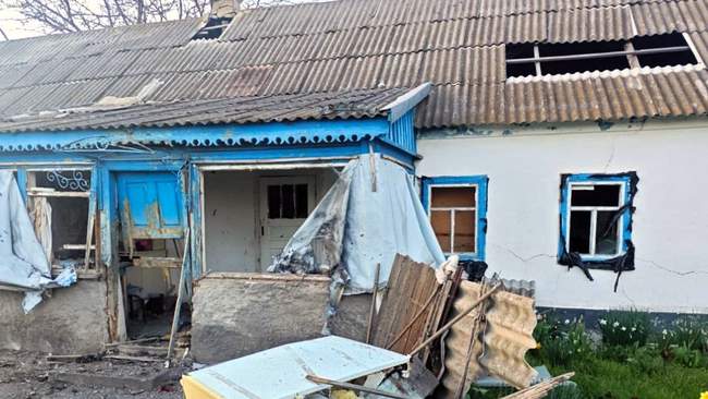 Наслідки атаки на Херсонщині. ФОТО: npu.gov.ua