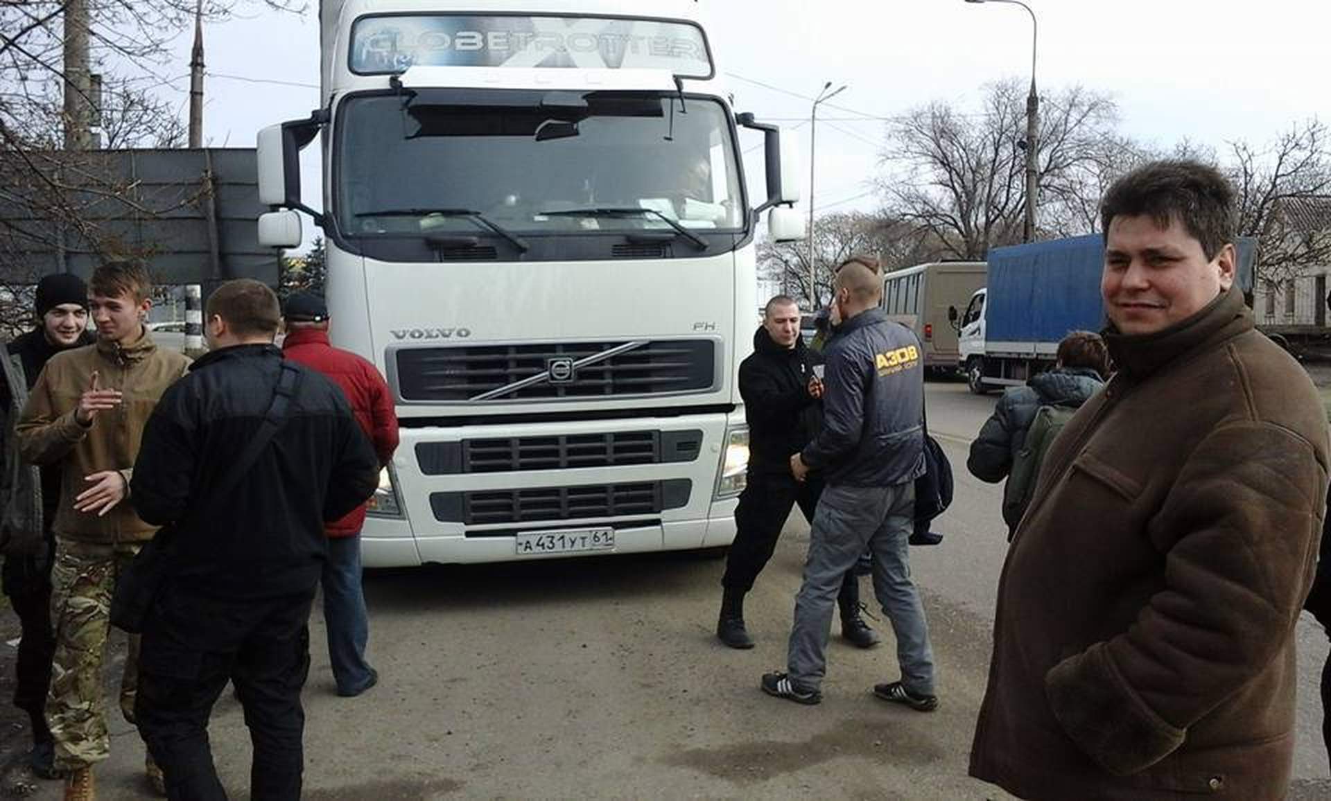 Одесские активисты «Евромайдана» блокируют российские фуры на въезде в город
