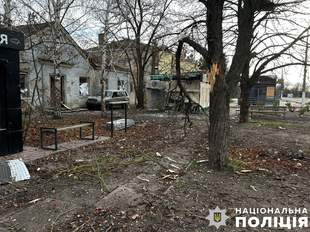 Військові рф гатили по житловим кварталам Херсонщині, є постраждалі