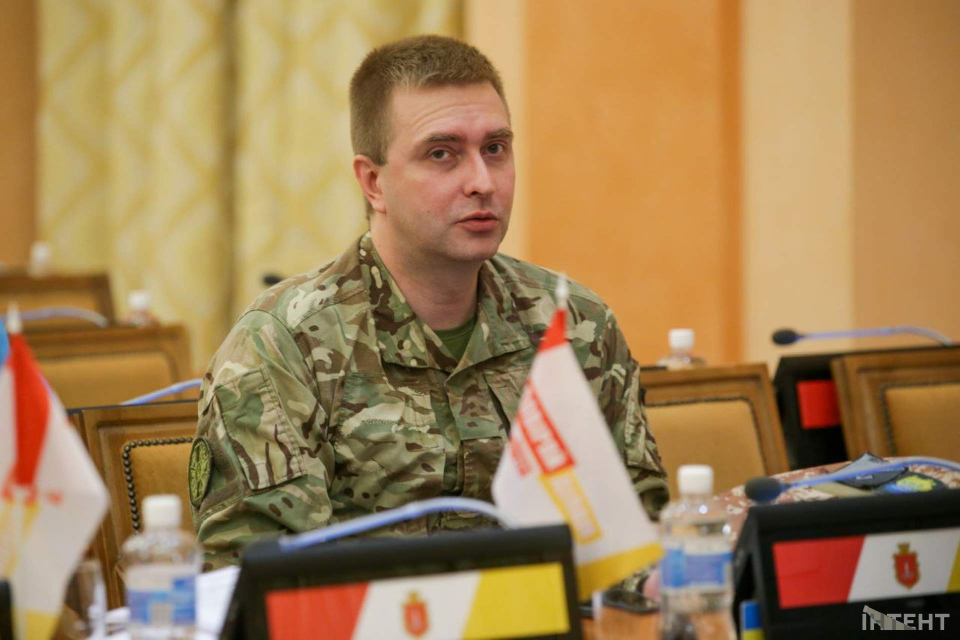 Обличчя та емоції: сесія Одеської міської ради в об'єктиві Інтента