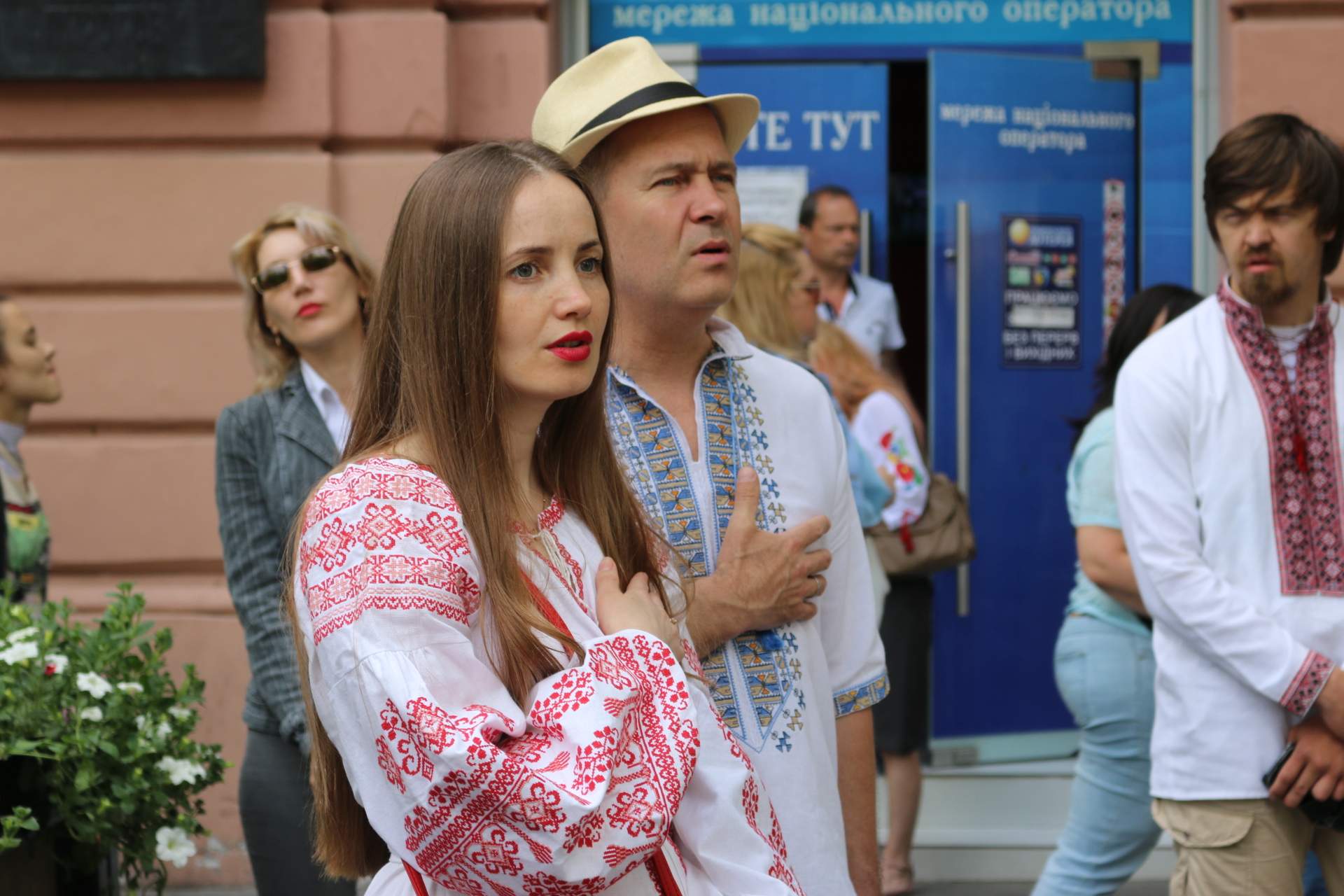 В Одессе состоялся «Мегамарш у вишиванках»