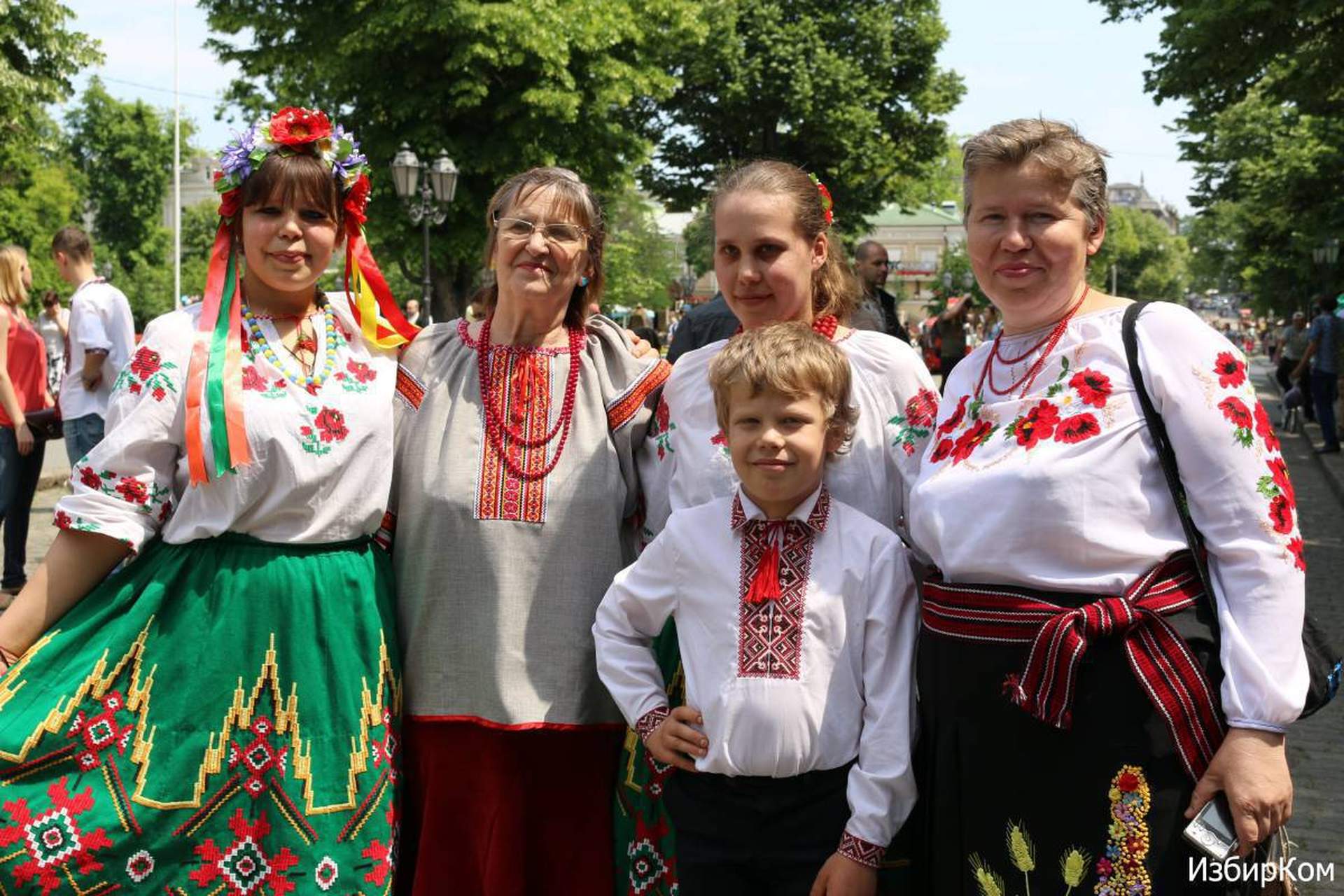 В Одессе состоялся VIII Мегамарш в вышиванках