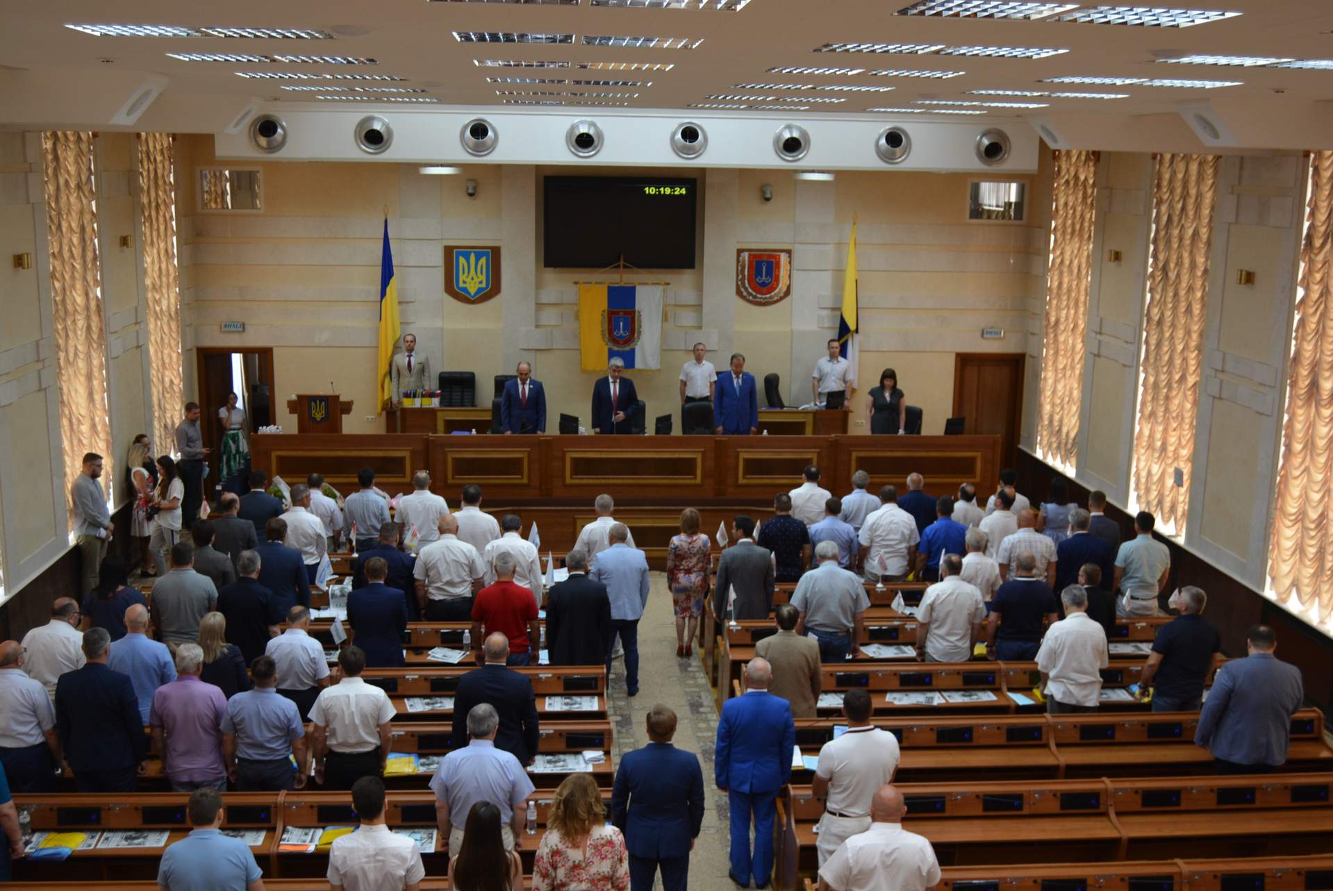 Сессия одесского областного совета глазами корреспондента ИзбирКома