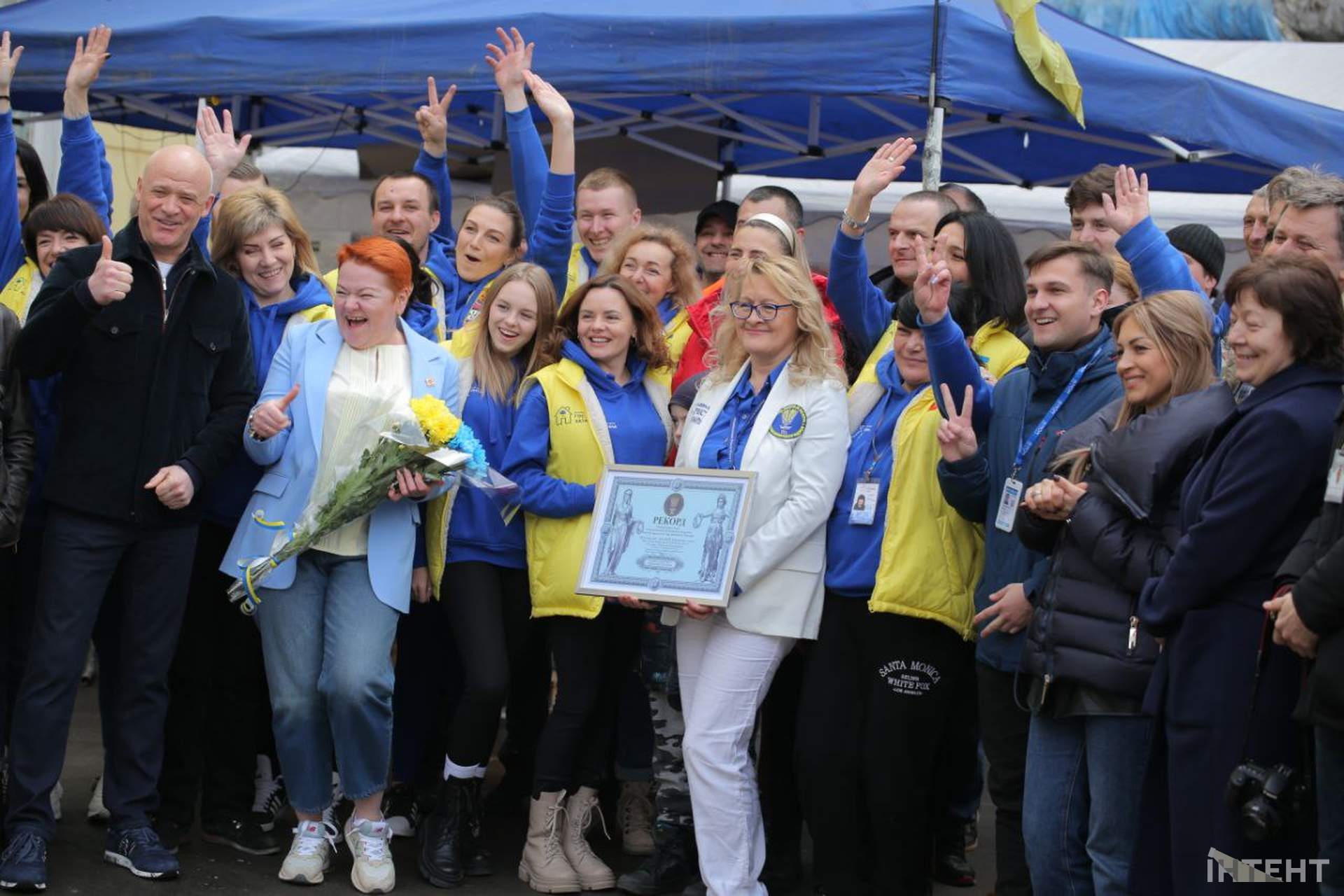 Одеський волонтерський центр встановив рекорд за вагою наданої гуманітаної допомоги