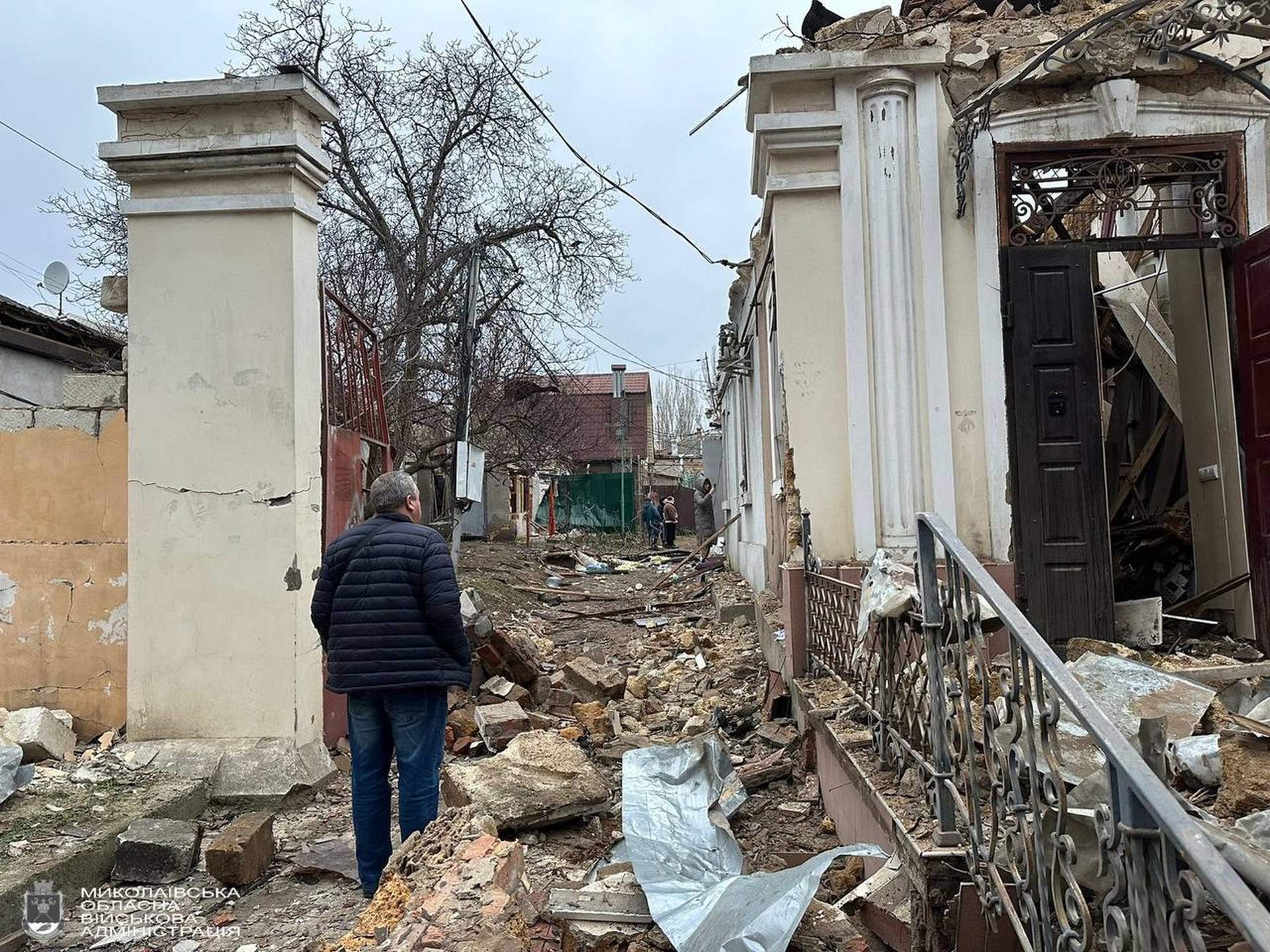 Миколаїв зазнав масованої ворожої атаки: евакуювали 200 людей