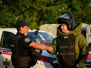 Журналіст Дмитро Комаров відвідав Миколаївщину та показав роботу саперів