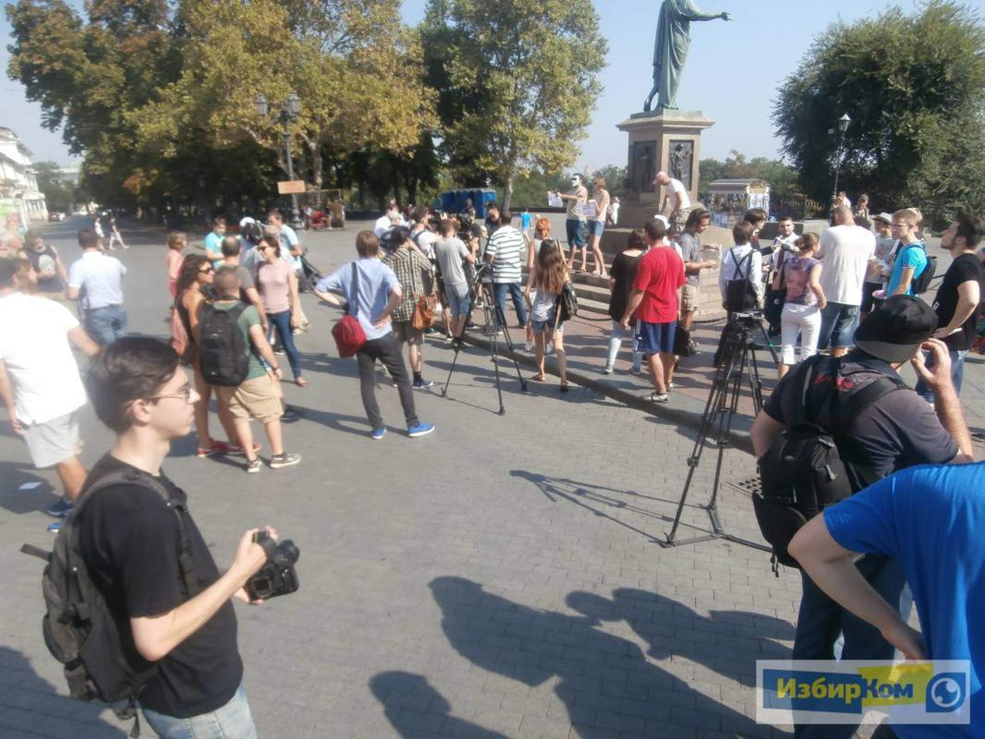 В Одессе прошел "Шаурмарш" против произвола чиновников