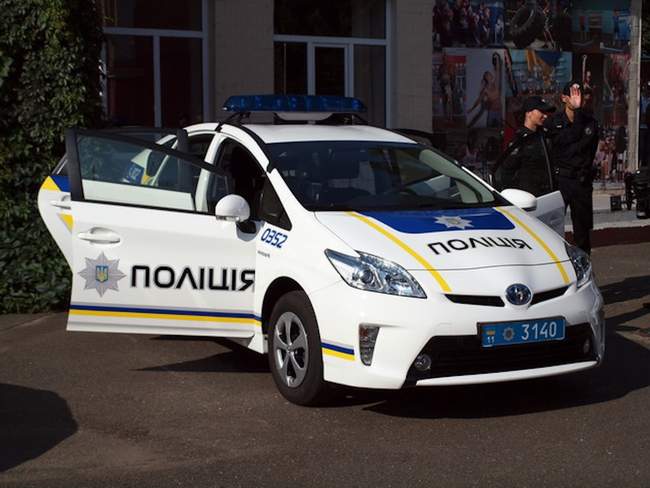 In Odessa, a man took people hostage at a hair salon
