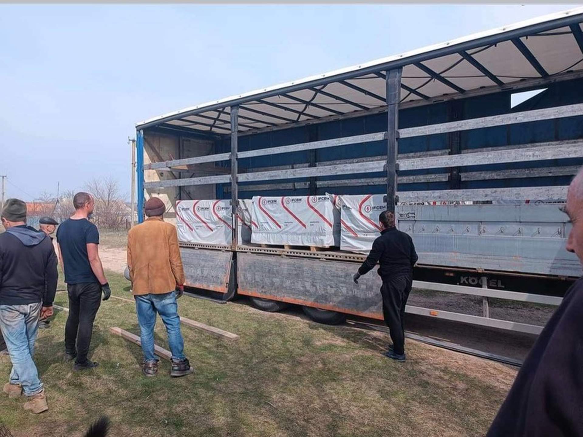 Волонтери передали гуманітарну допомогу Милівській громаді
