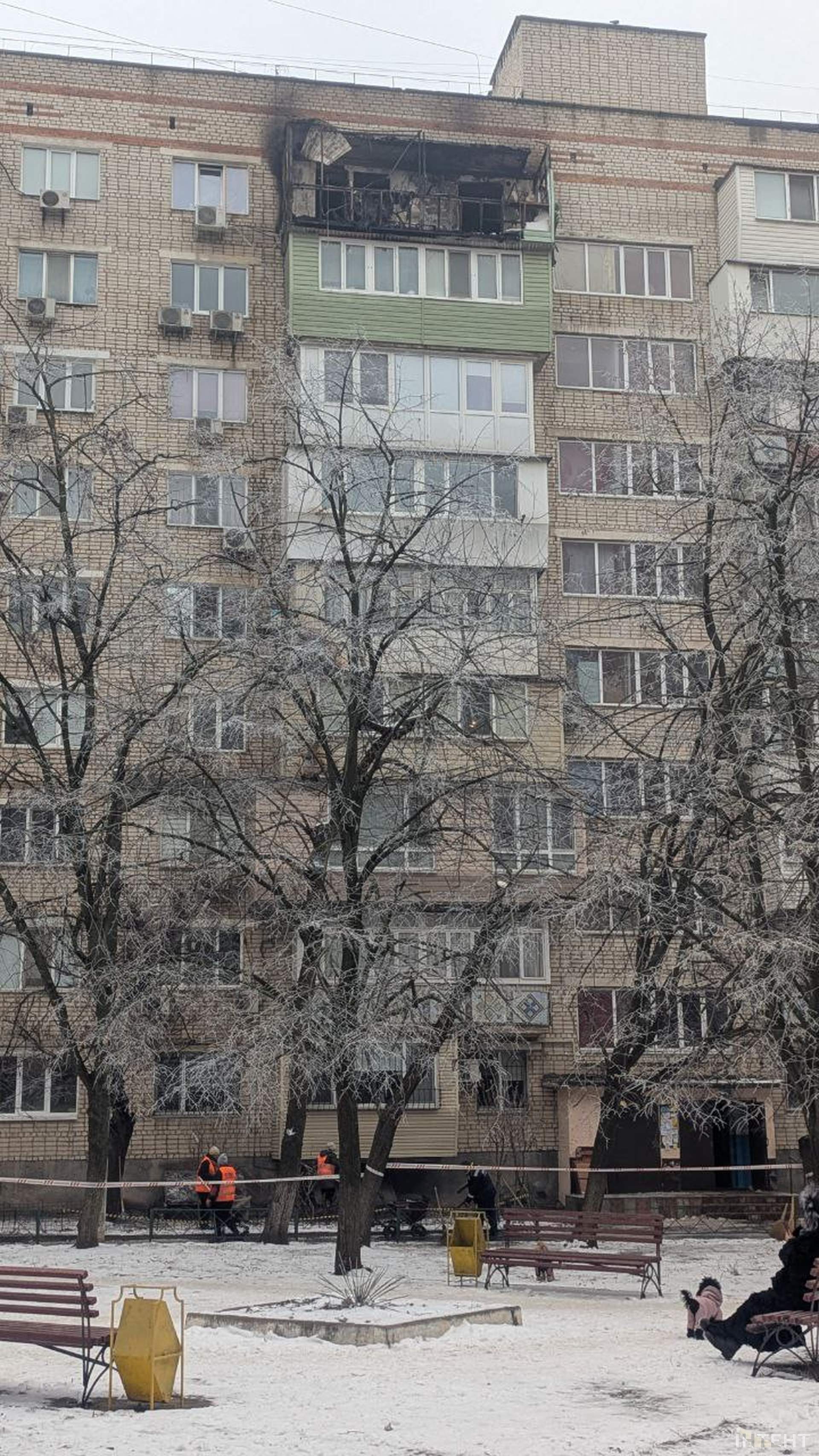 Безпілотник поцілив у багатоповерхівку в Чорноморську