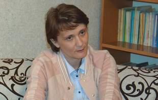 Оккупанты оштрафовали ведущую крымскотатарского ток-шоу и журналистку