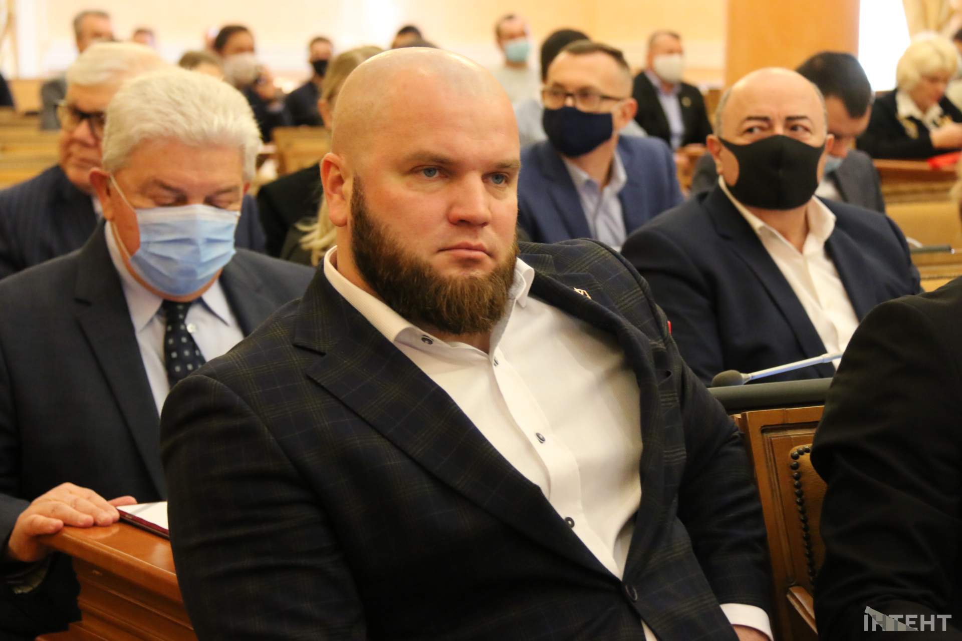 Одесский горсовет восьмого созыва в лицах: новых и не очень